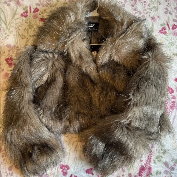Unreal Fur Tan Faux Fur Coat -NEW w Tag - Picture 4 of 4